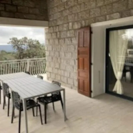 Vakantiehuis Caminu Di Vecchio***. Porto-Vecchio (Corsica)