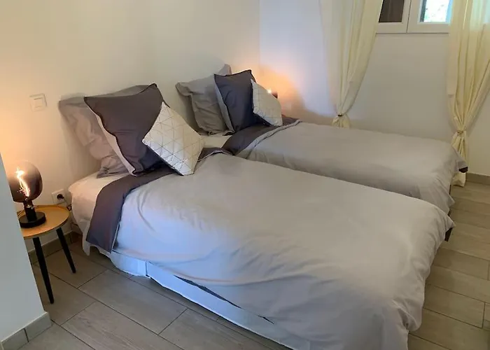 Caminu Di Vecchio***. Hébergement de vacances *