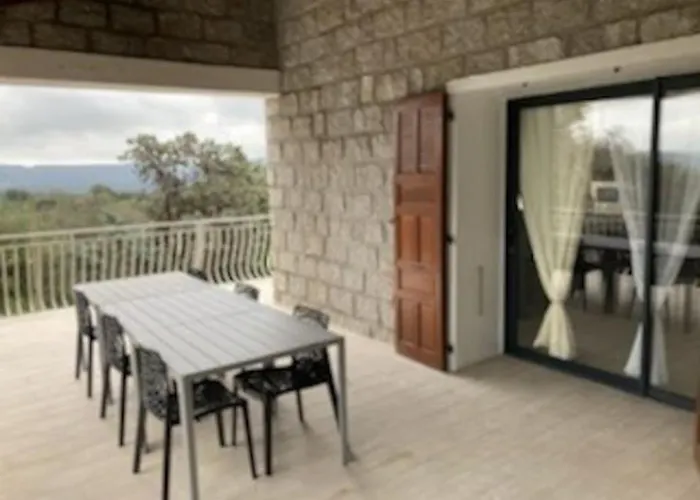 Hébergement de vacances Caminu Di Vecchio***. Porto-Vecchio (Corsica)