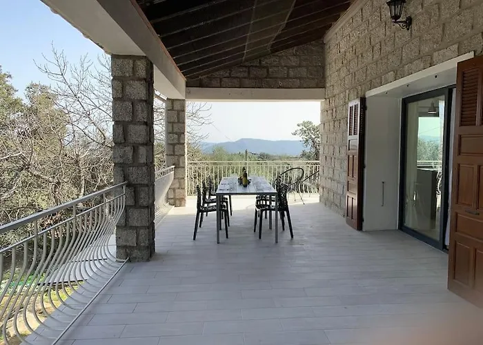 Hébergement de vacances Caminu Di Vecchio***. Porto-Vecchio (Corsica)