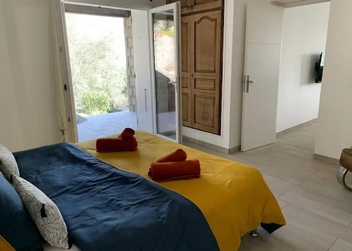 Hébergement de vacances Caminu Di Vecchio***.